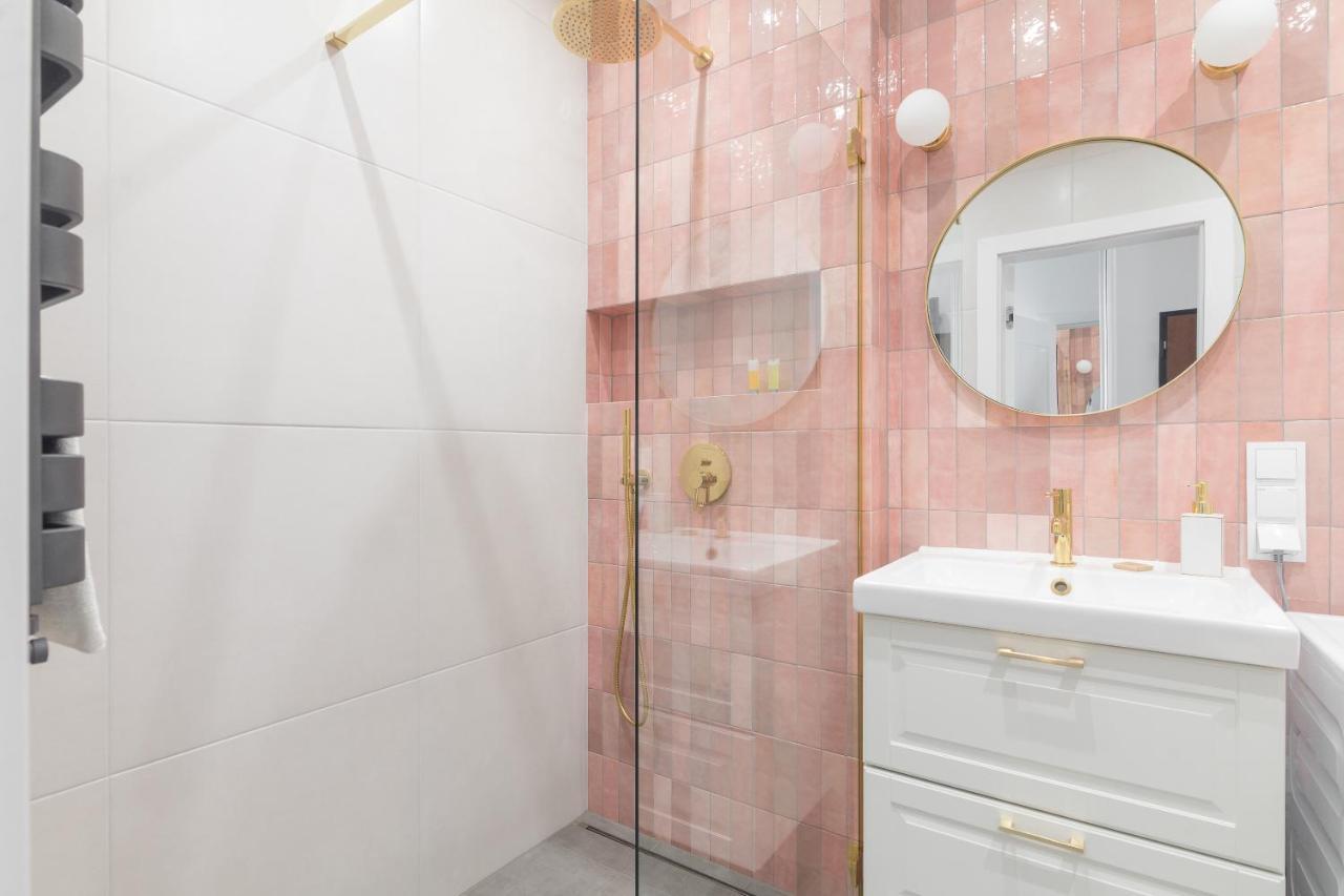 Burakowska Pastel Elegant Apartment ワルシャワ エクステリア 写真